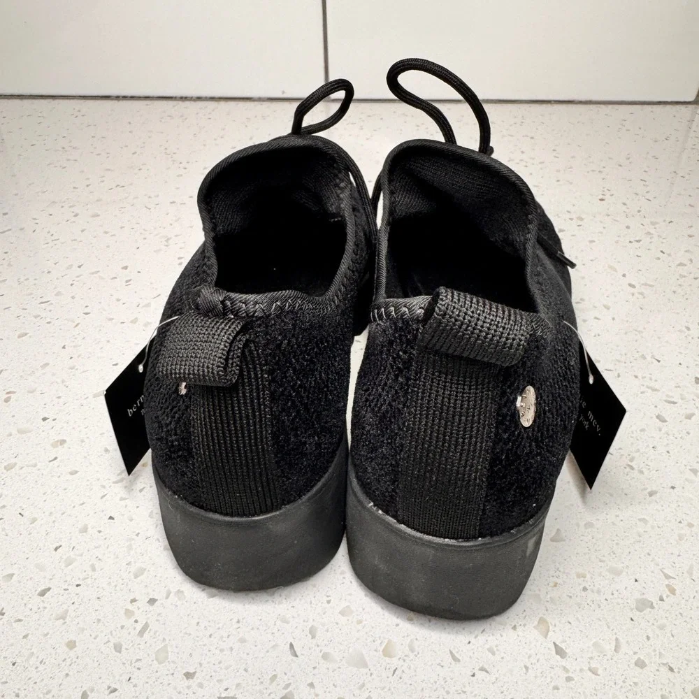 Bernie Mev Cara‎ Women Black Vegan Knit Platform Sneakers Size 38 or 7 NWOT